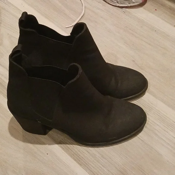 Size 40 Divided brand ankle boots - Picture 2 of 5